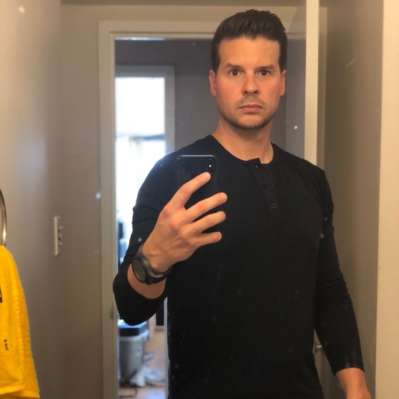 Meet your Posher, Chris - Picture 2 of 2